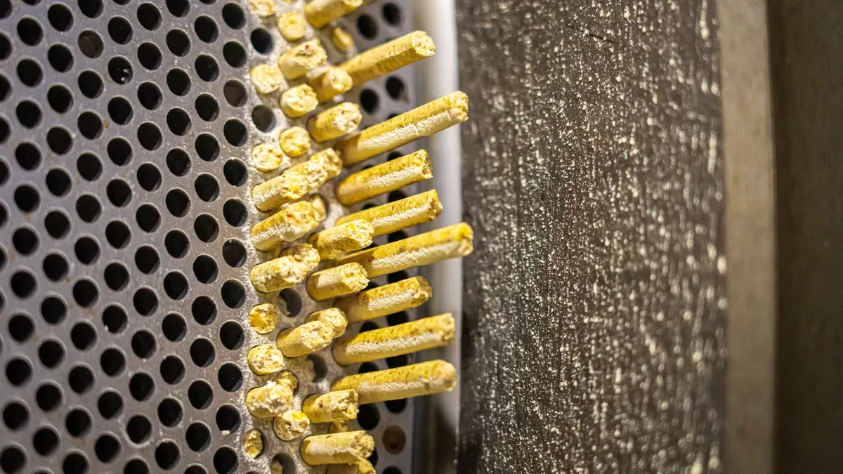 Vis&atilde;o geral da m&aacute;quina de fabrica&ccedil;&atilde;o de pelotas de pl&aacute;stico